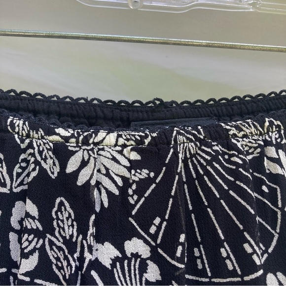 NTCO Nomadic Traders black and gray floral skirt, size medium - Picture 5 of 8